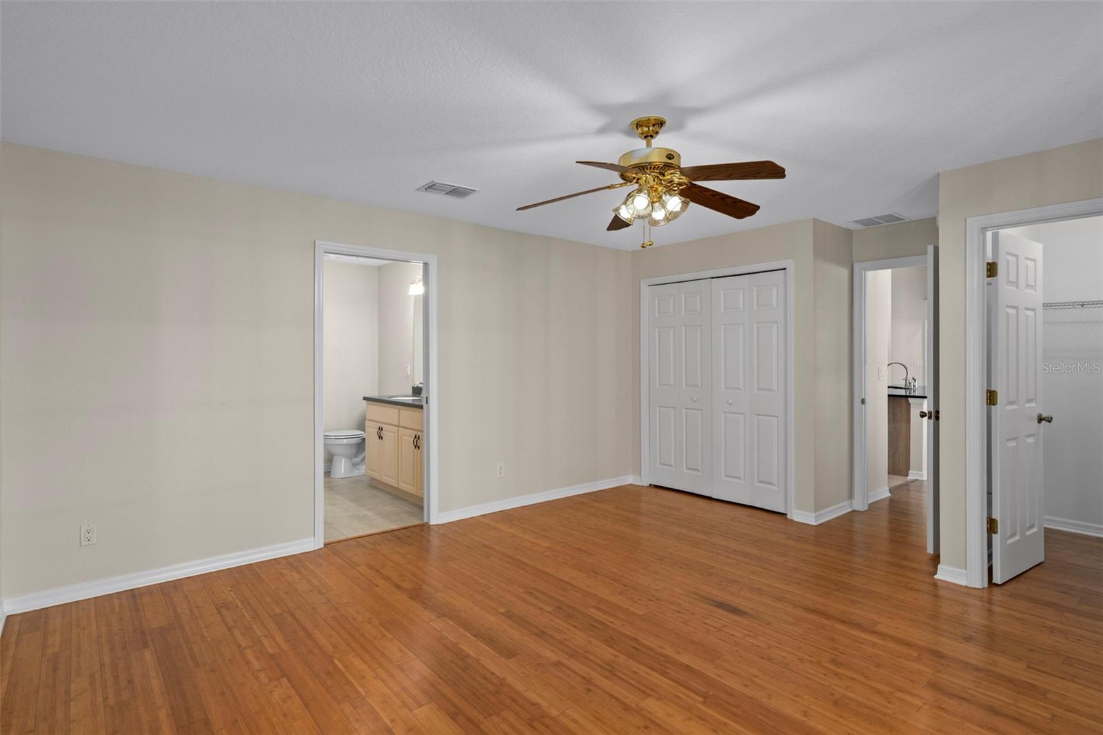 Image 42 of 65 For 10248 Dusty Hill Loop