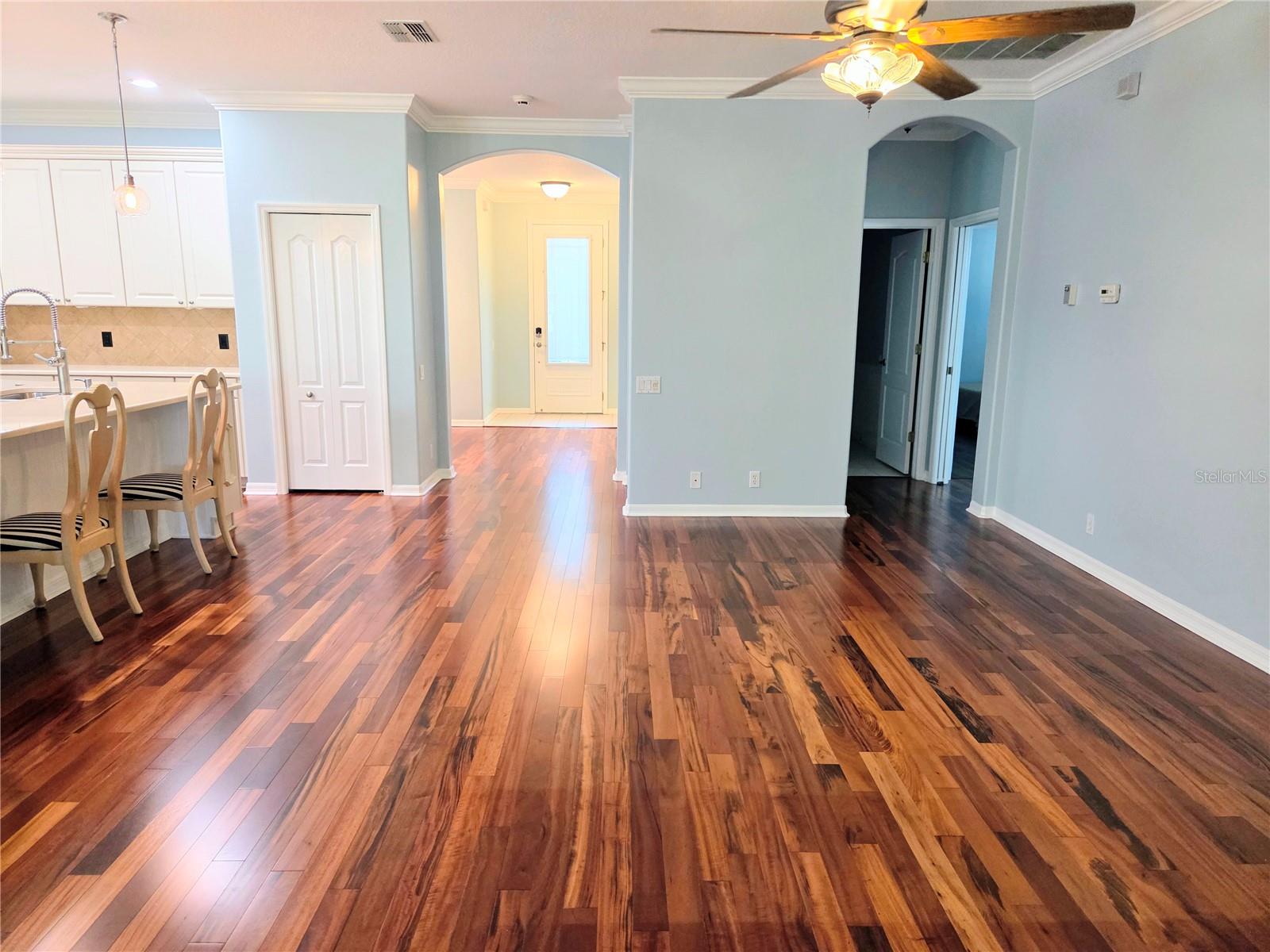 Image 33 of 36 For 14820 Potterton Circle