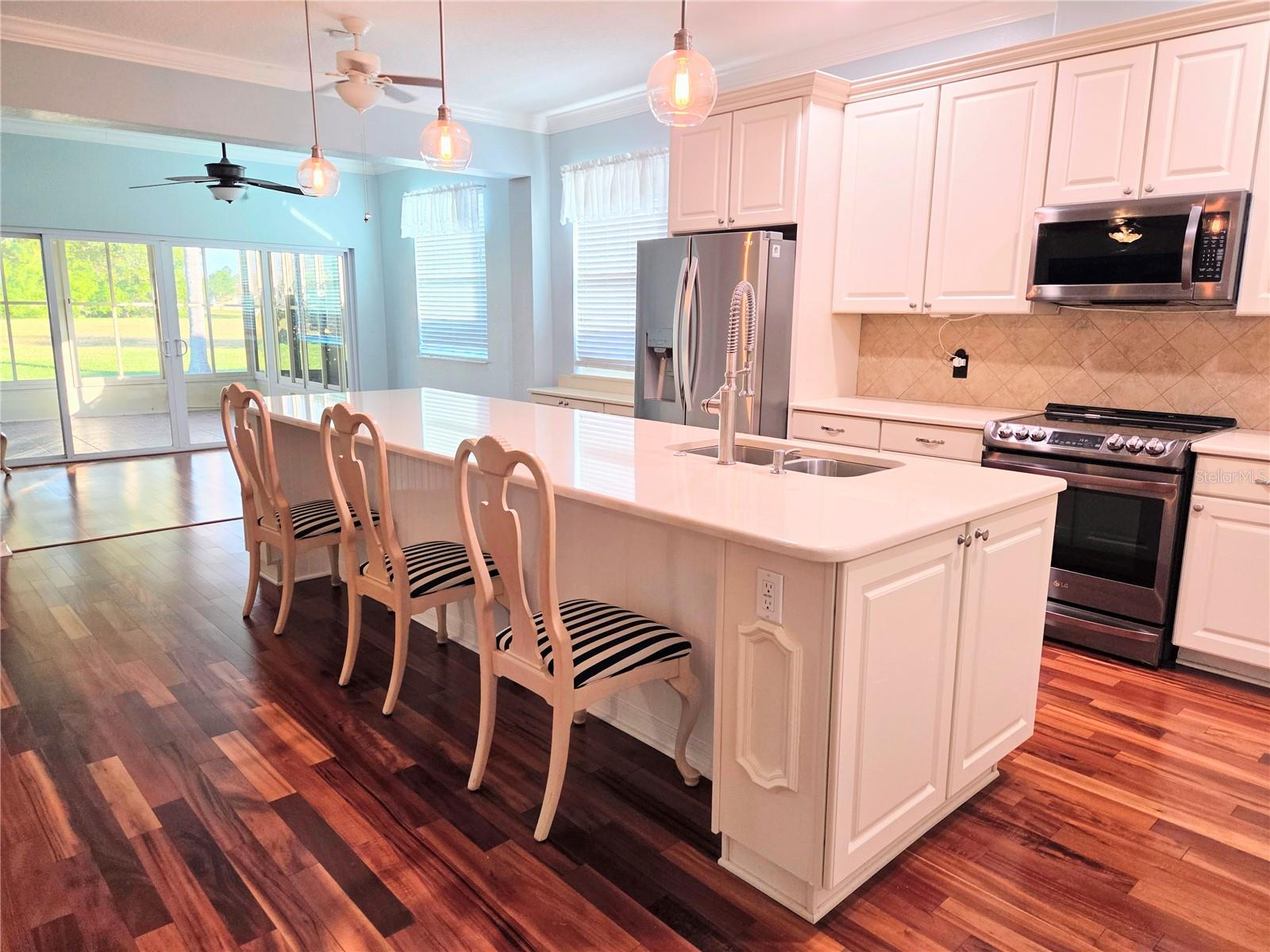 Image 7 of 36 For 14820 Potterton Circle