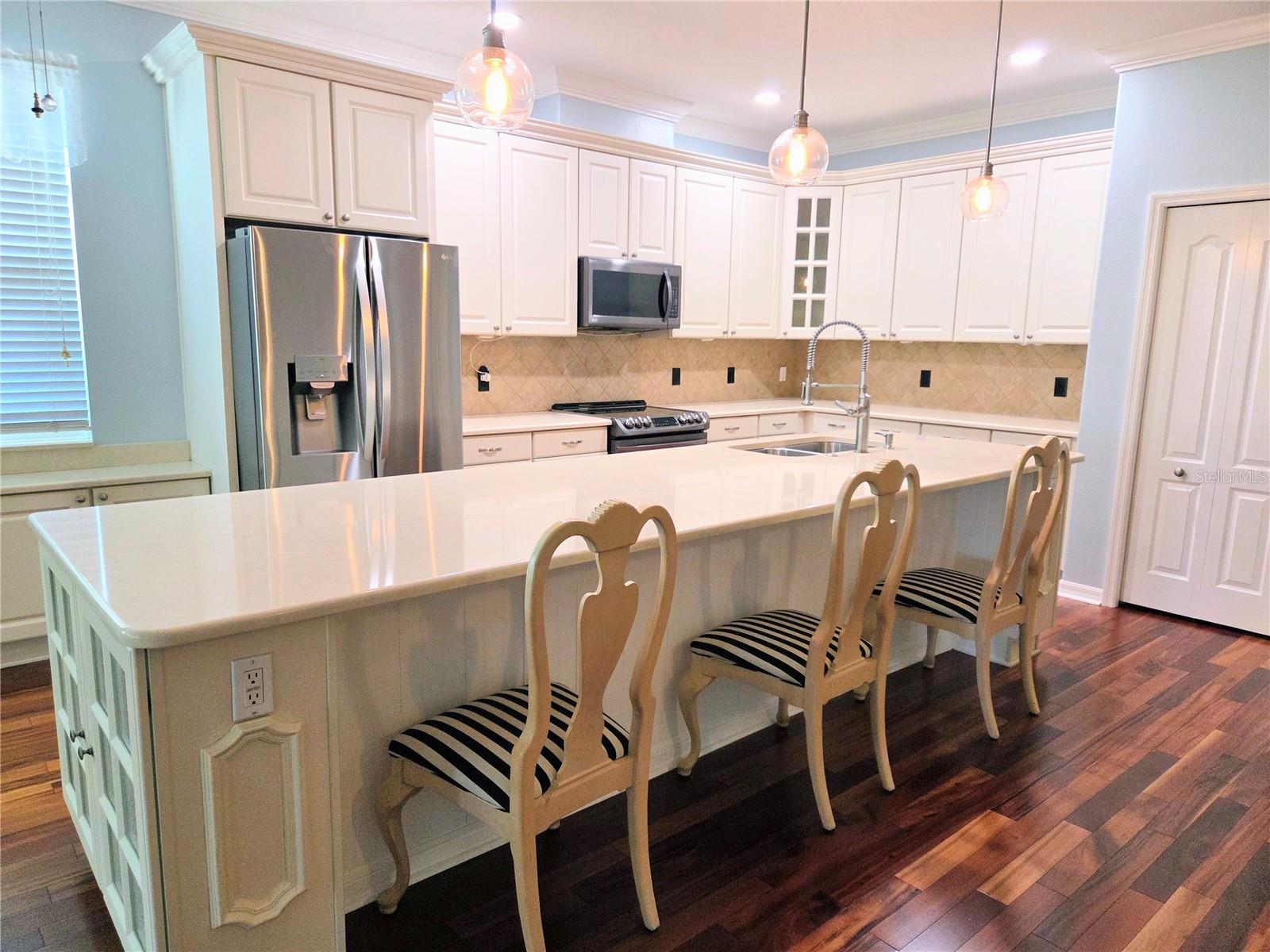 Image 8 of 36 For 14820 Potterton Circle