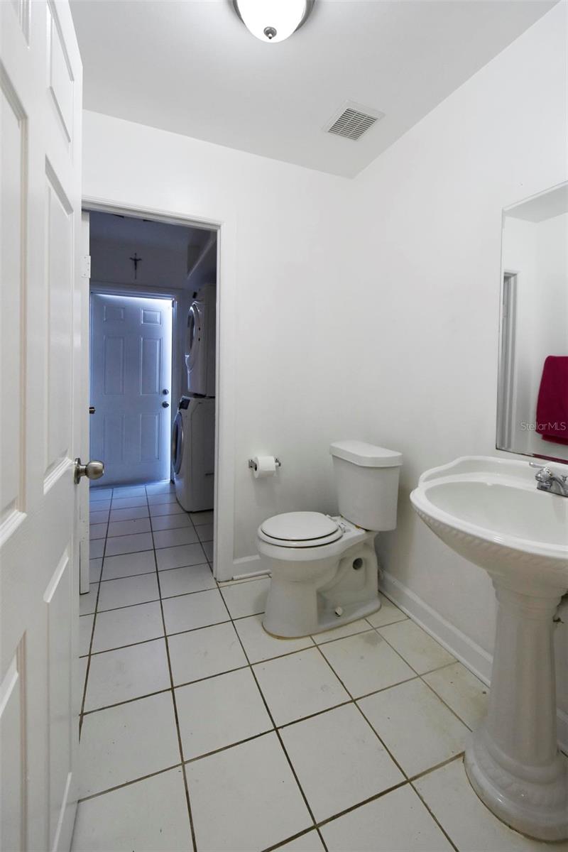 Image 21 of 33 For 4721 Heath Avenue