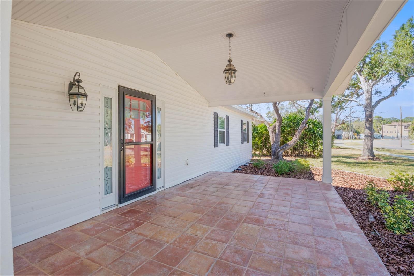 Image 18 of 57 For 719 Riverside Drive