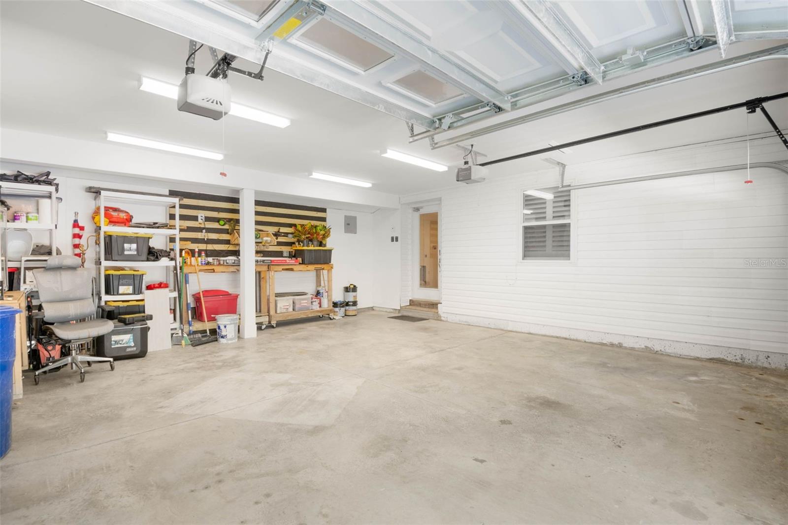 Image 25 of 57 For 719 Riverside Drive