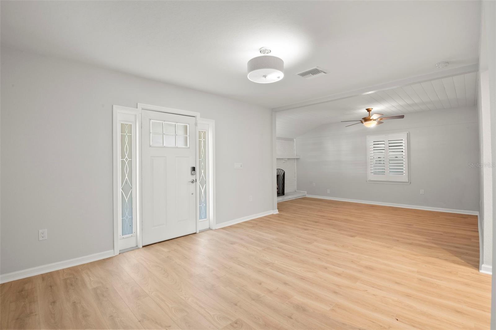 Image 27 of 57 For 719 Riverside Drive