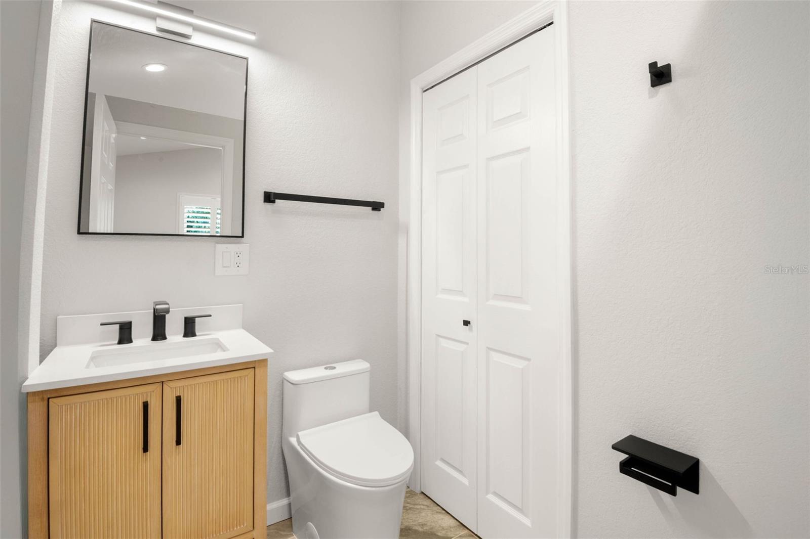 Image 28 of 57 For 719 Riverside Drive