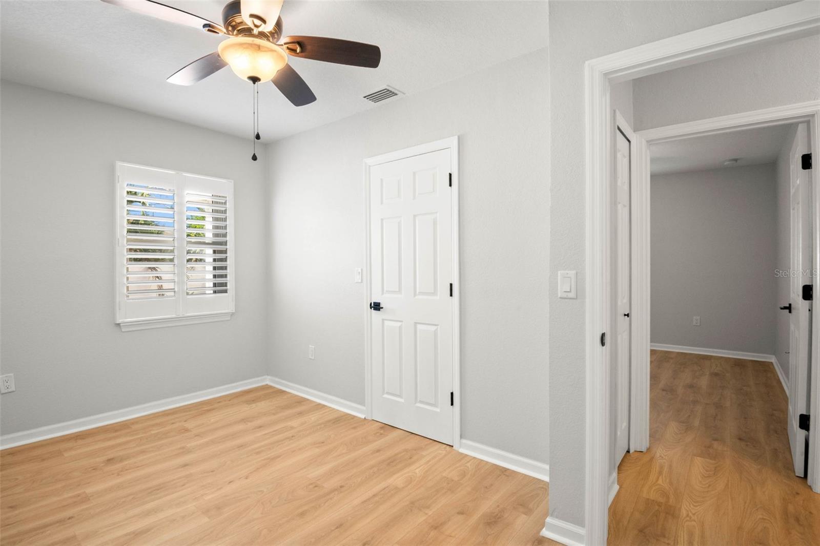 Image 4 of 57 For 719 Riverside Drive