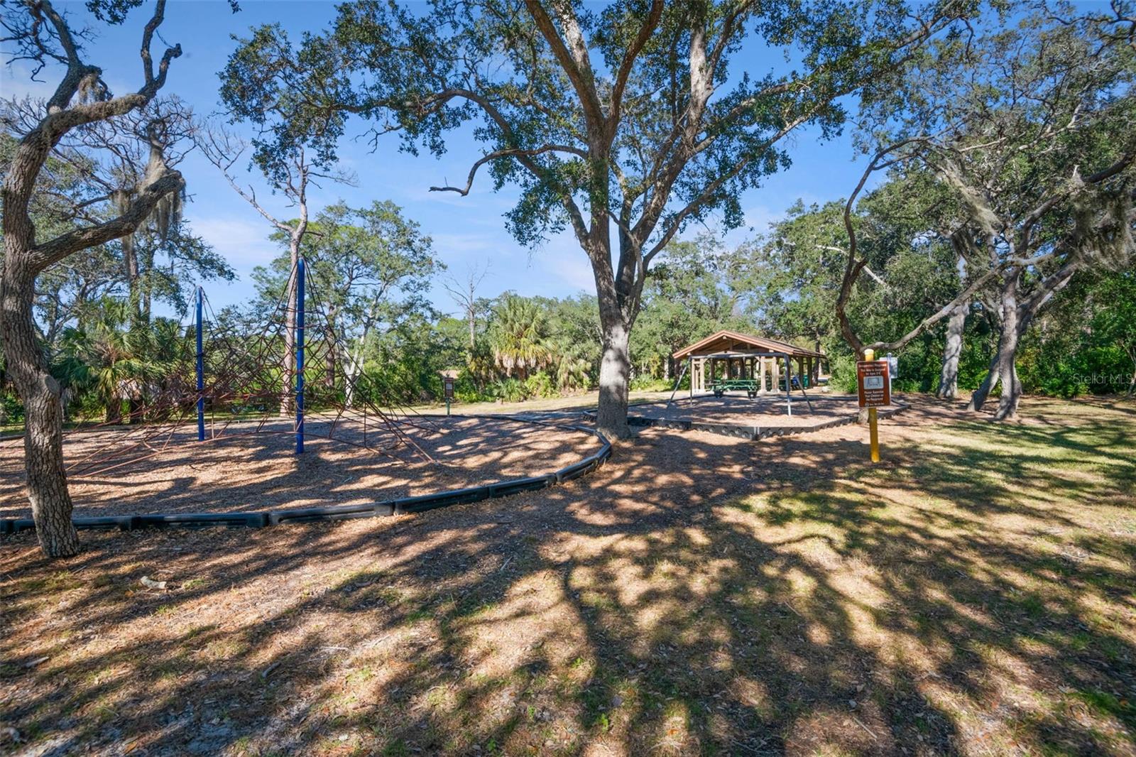 Image 41 of 57 For 719 Riverside Drive