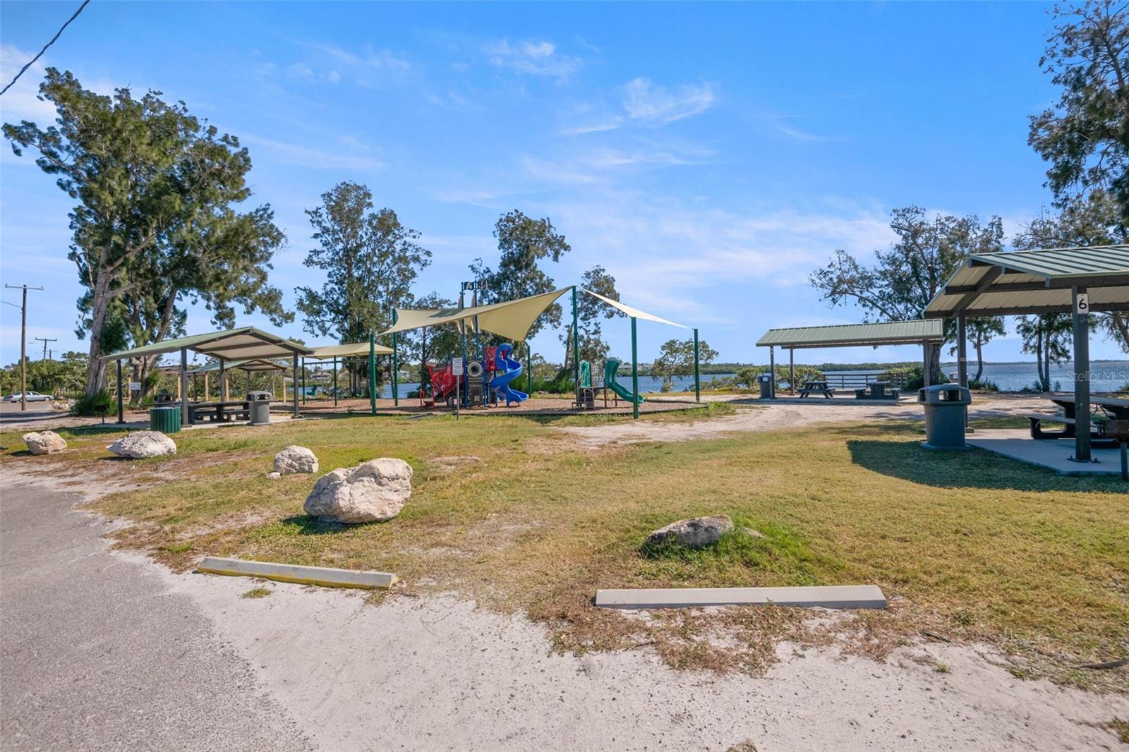 Image 52 of 57 For 719 Riverside Drive