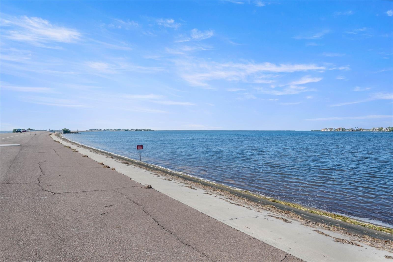 Image 8 of 57 For 719 Riverside Drive