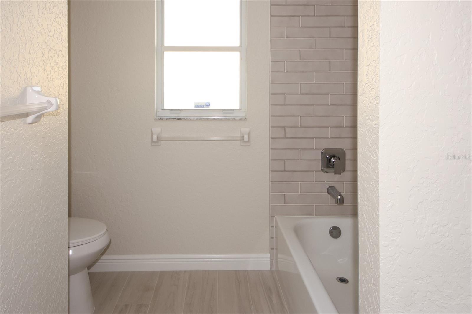 Image 29 of 55 For 8216 Coral Creek Loop