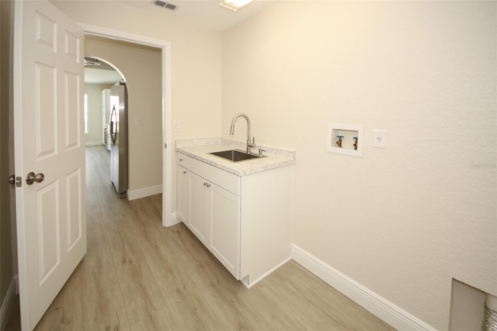 Image 31 of 55 For 8216 Coral Creek Loop