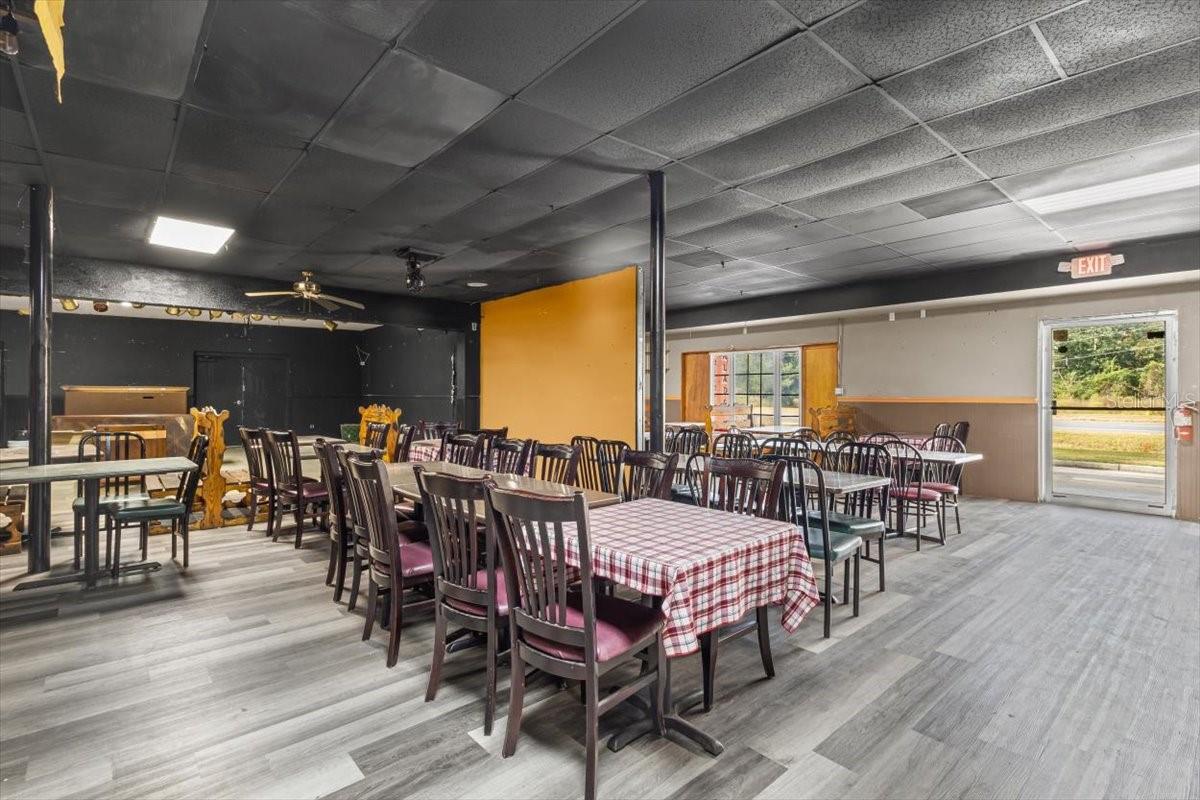 Image 10 of 49 For 17751 Us Highway 19