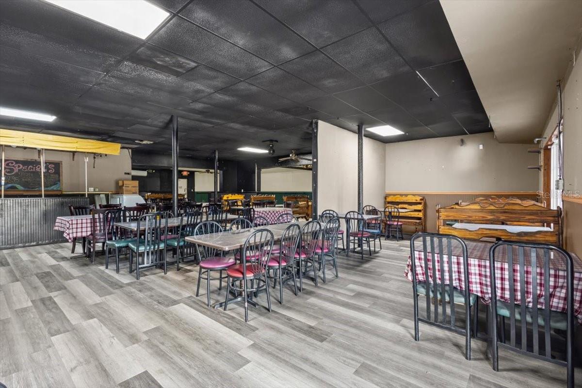 Image 11 of 49 For 17751 Us Highway 19