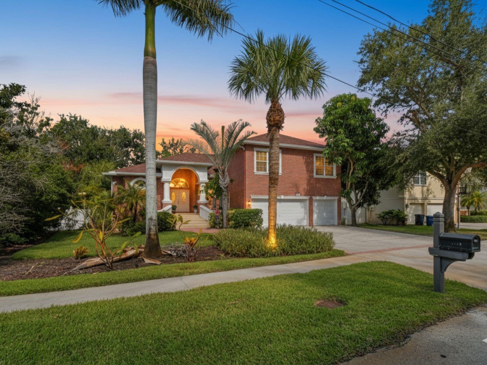 Details for 1218 Castle Terrace, TARPON SPRINGS, FL 34689