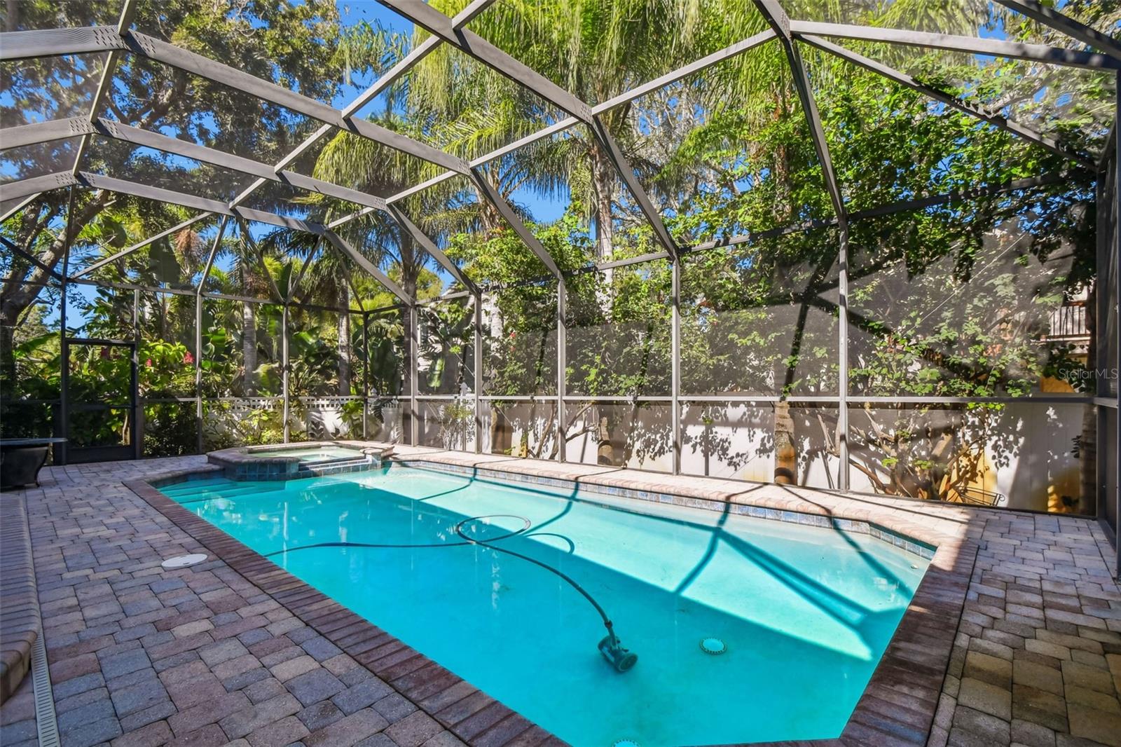 Image 12 of 40 For 1218 Castle Terrace