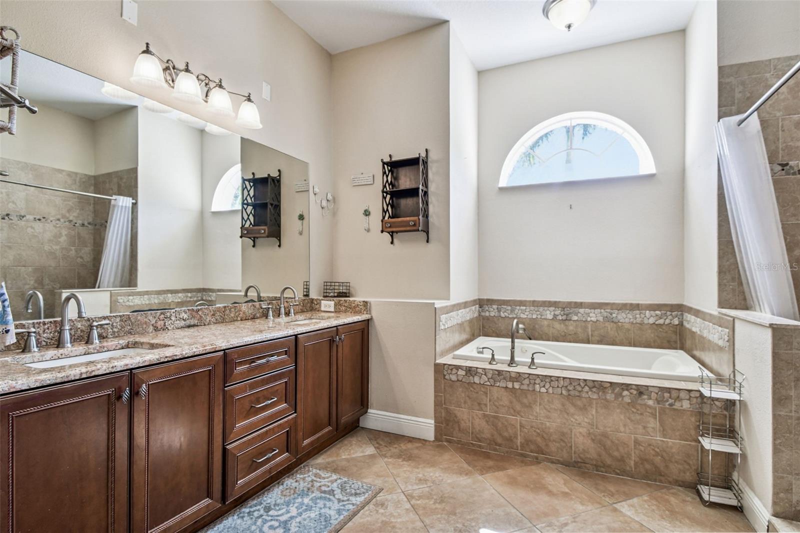 Image 20 of 40 For 1218 Castle Terrace