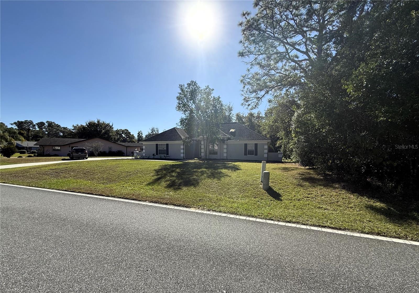 Image 7 of 49 For 83 Greentree Street