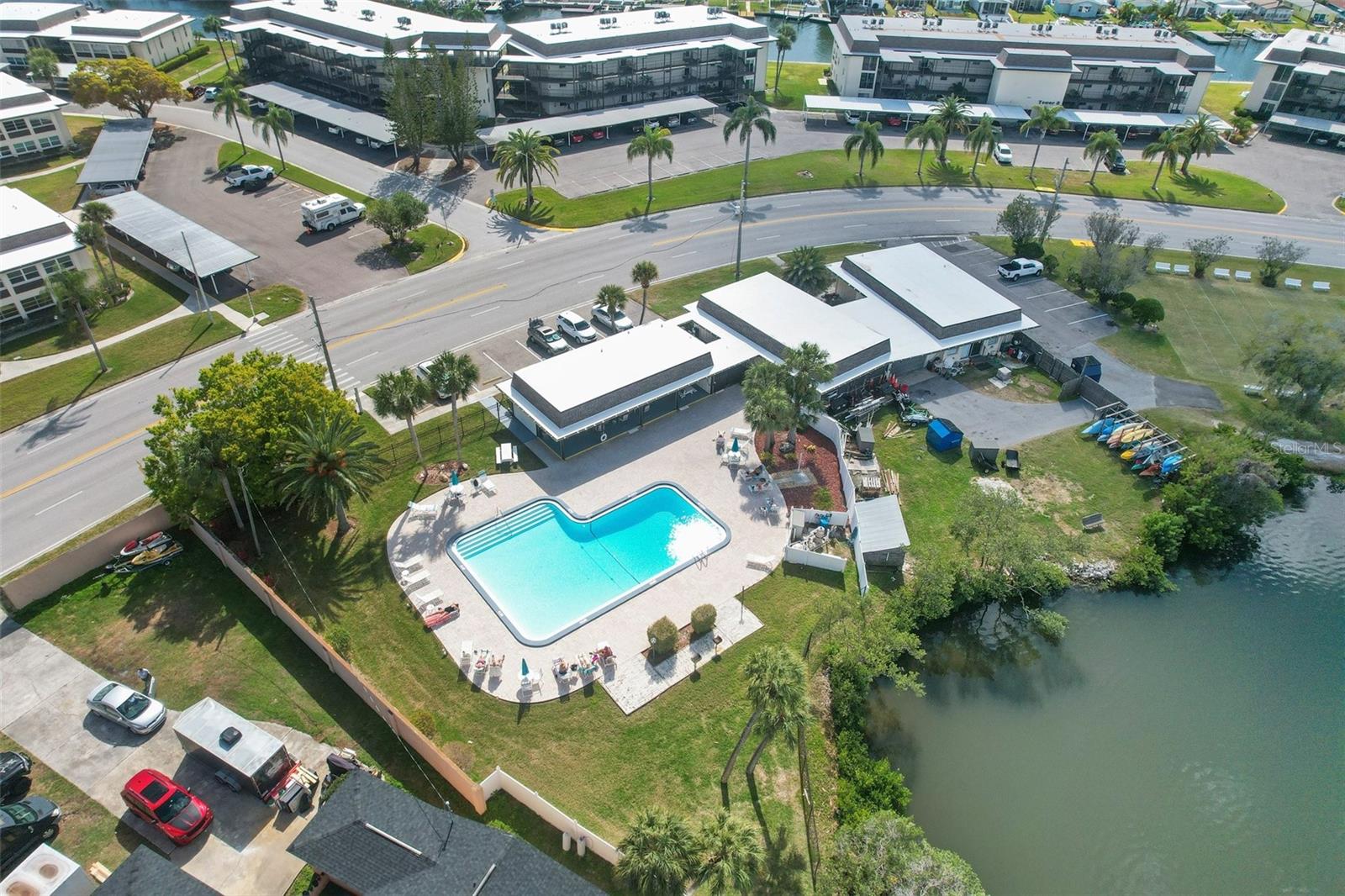 Image 4 of 8 For 4533 Marine Parkway 105