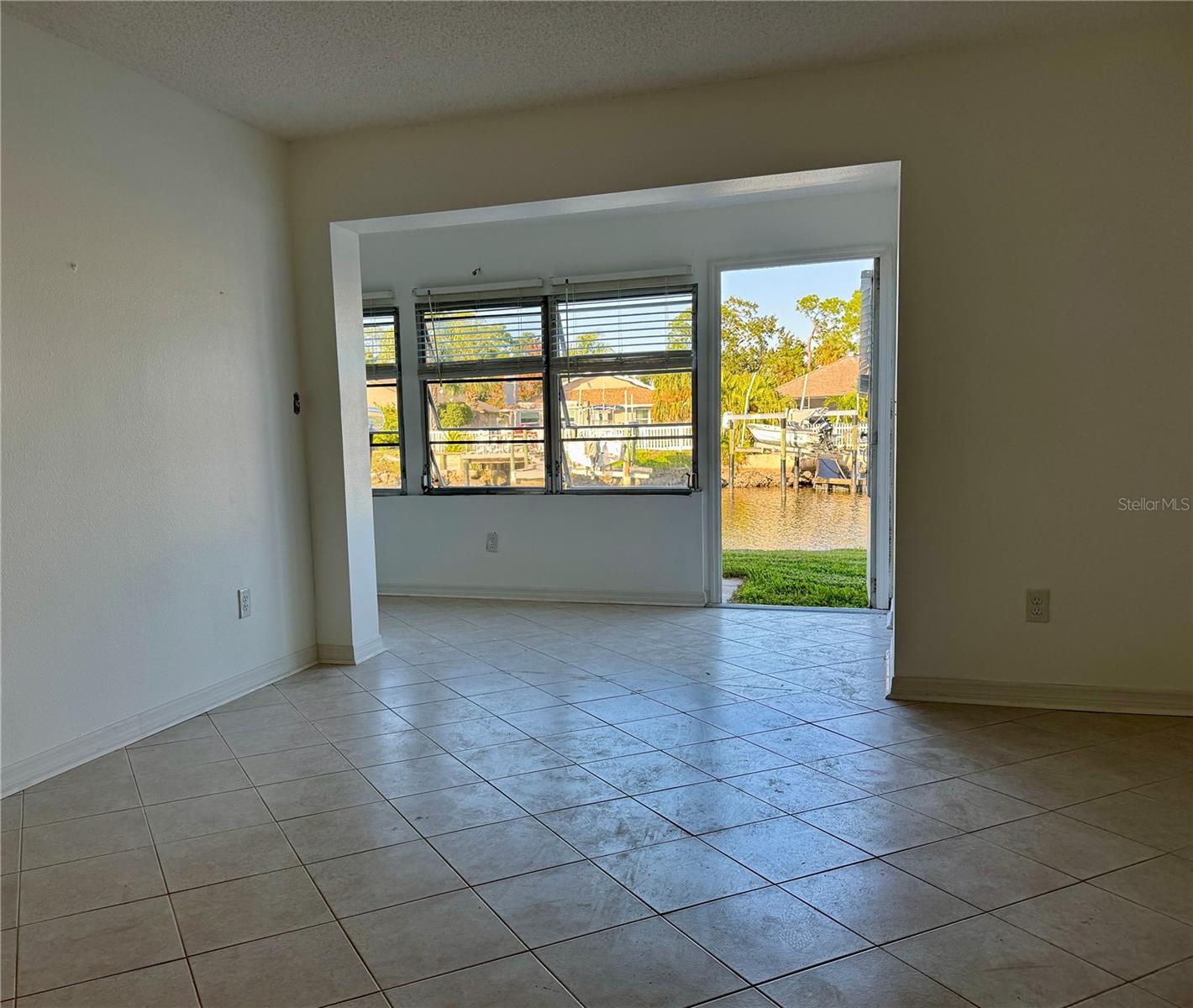 Image 6 of 8 For 4533 Marine Parkway 105