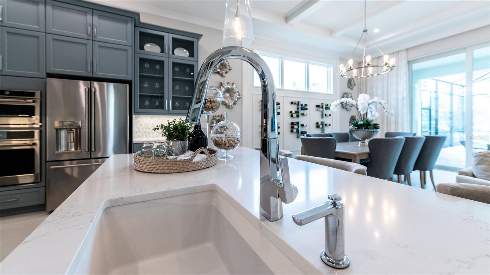 Image 13 of 43 For 909 Liliana Drive