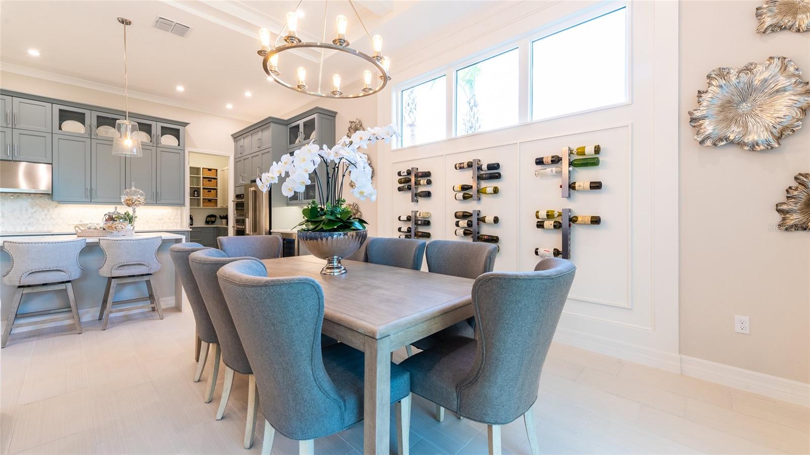 Image 14 of 43 For 909 Liliana Drive