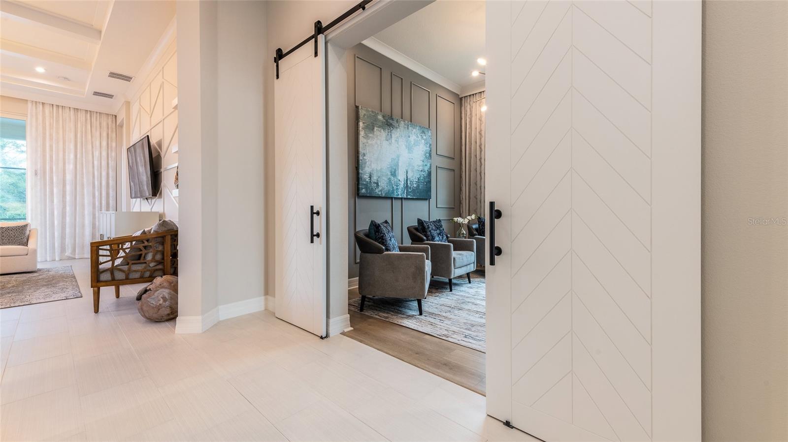 Image 2 of 43 For 909 Liliana Drive