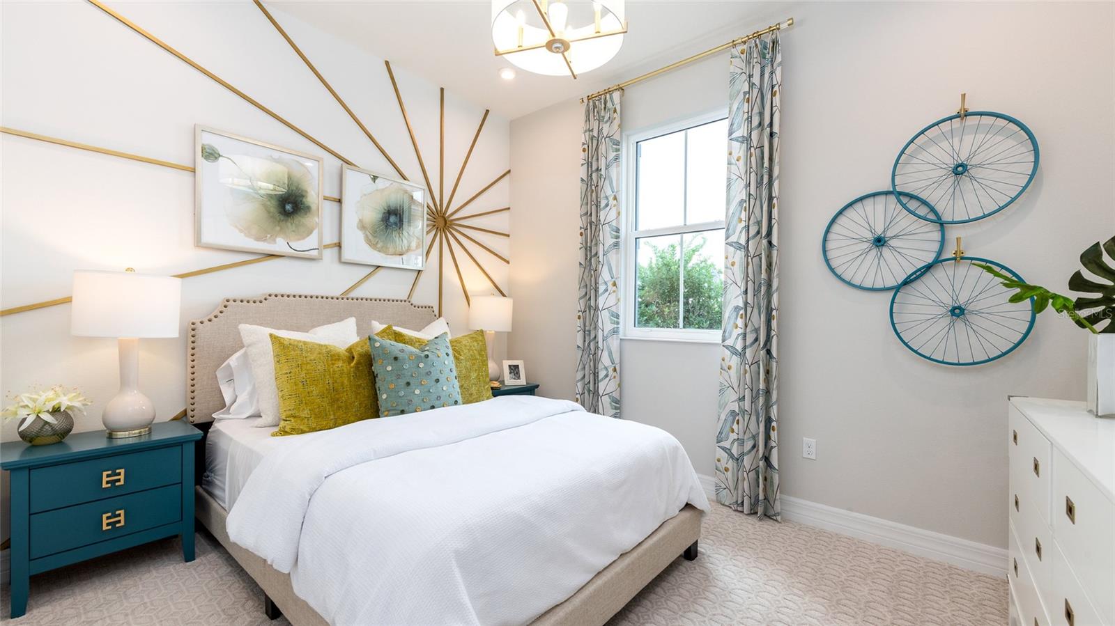 Image 20 of 43 For 909 Liliana Drive