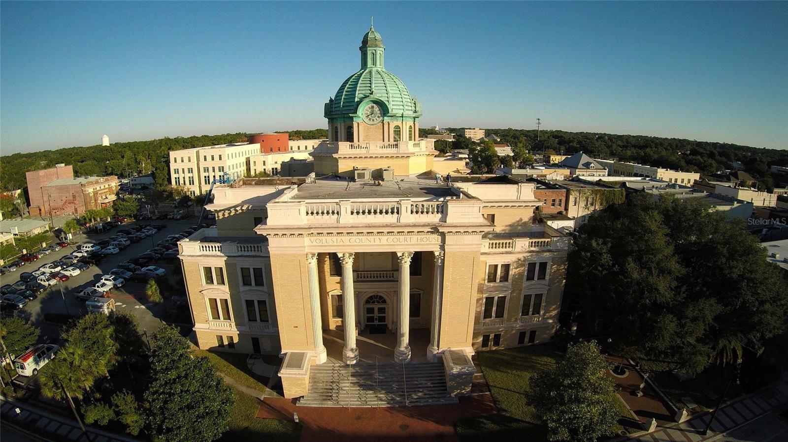 Image 27 of 43 For 909 Liliana Drive