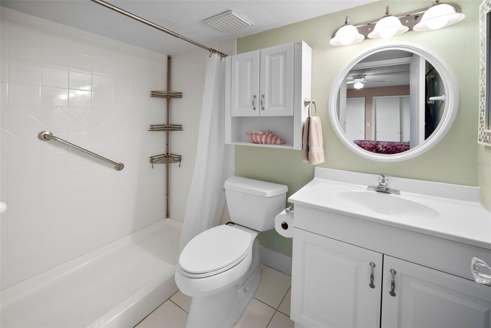 Image 21 of 32 For 408 Tarpon Pt Point