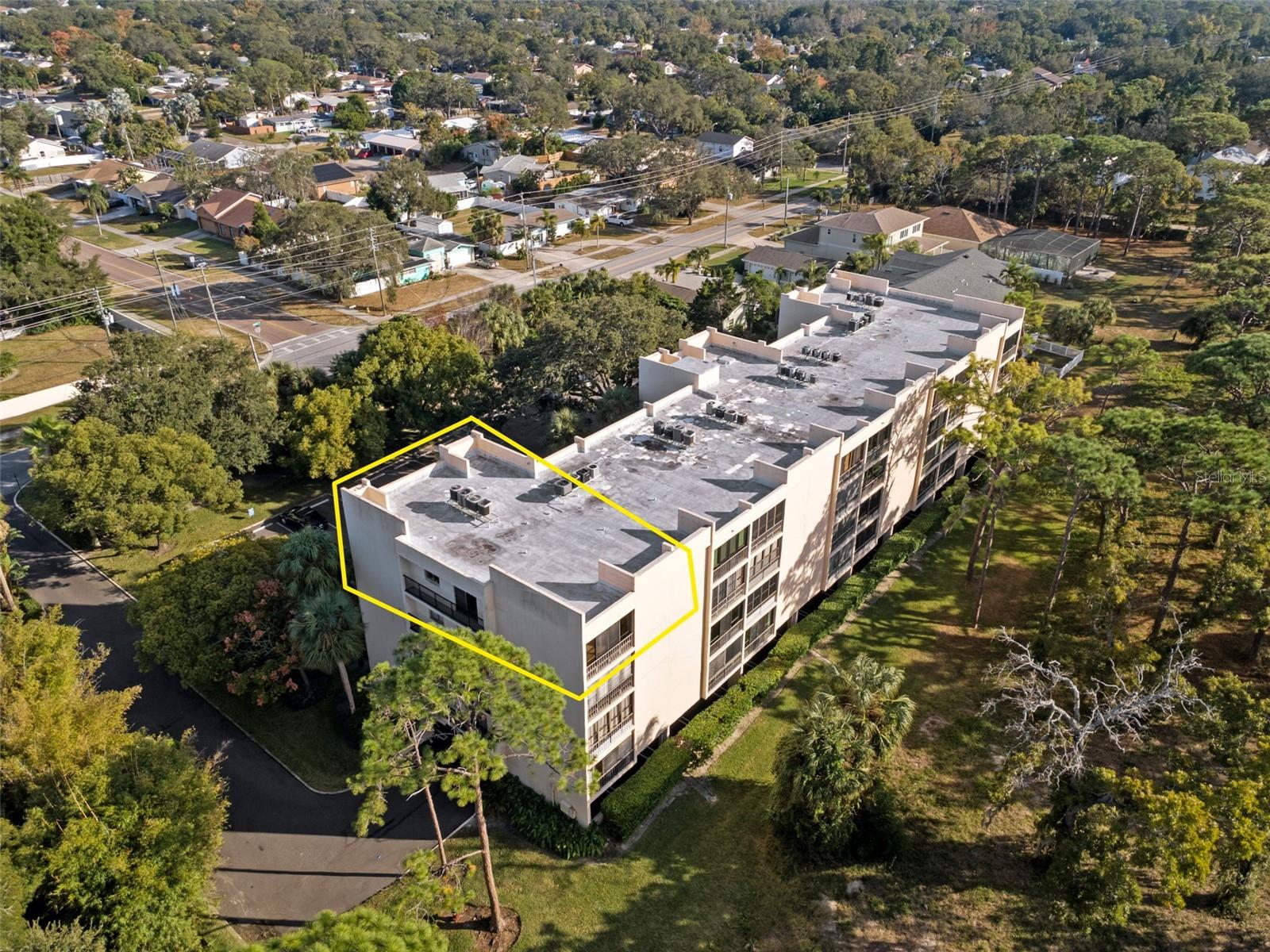 Image 25 of 32 For 408 Tarpon Pt Point