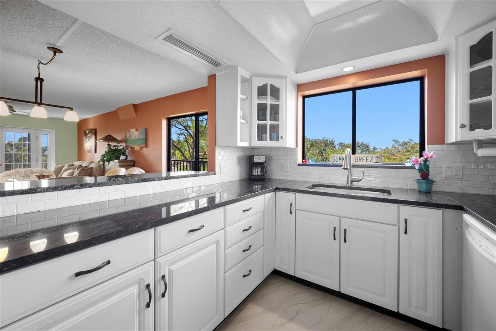 Image 3 of 32 For 408 Tarpon Pt Point