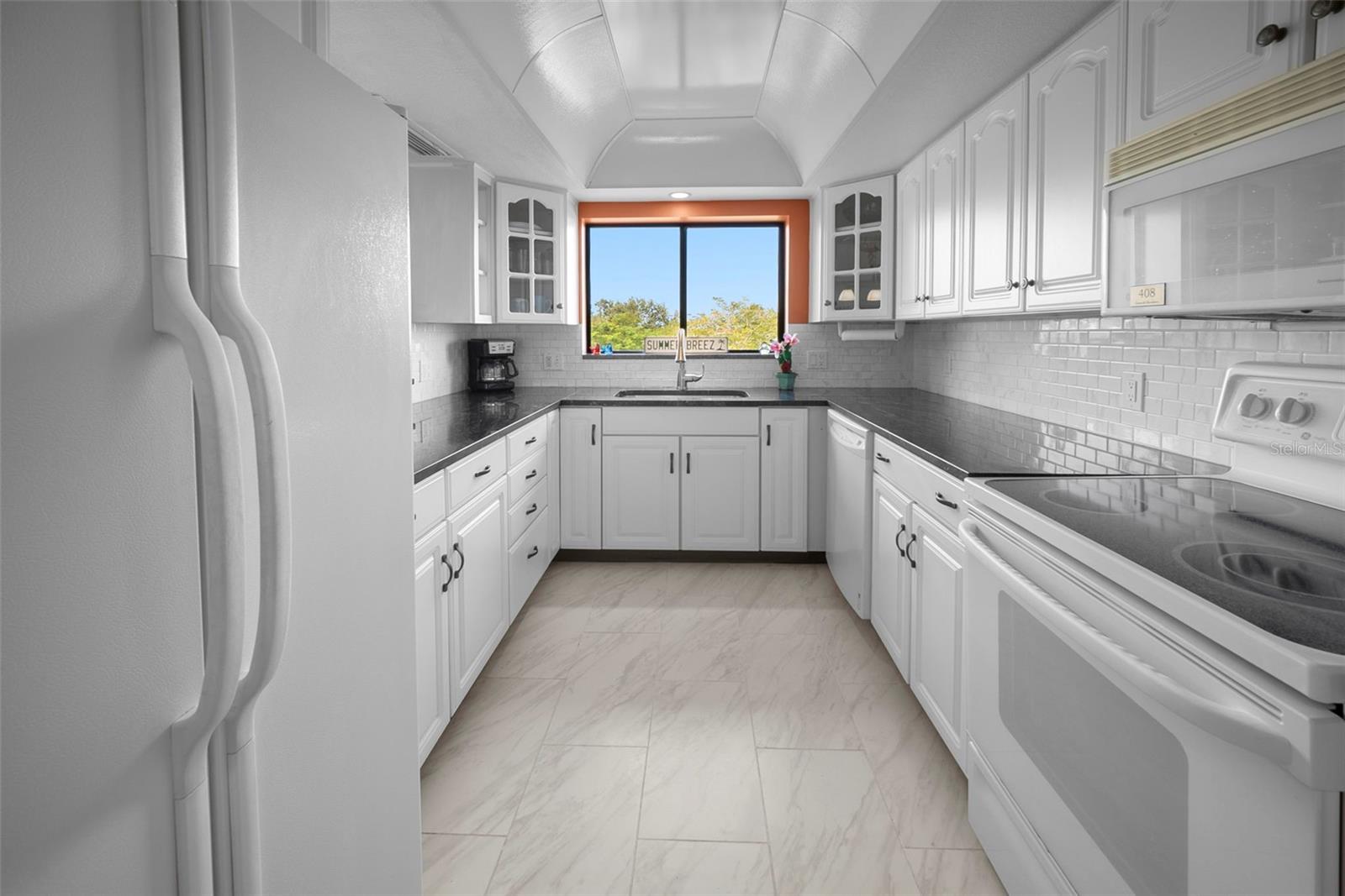 Image 4 of 32 For 408 Tarpon Pt Point