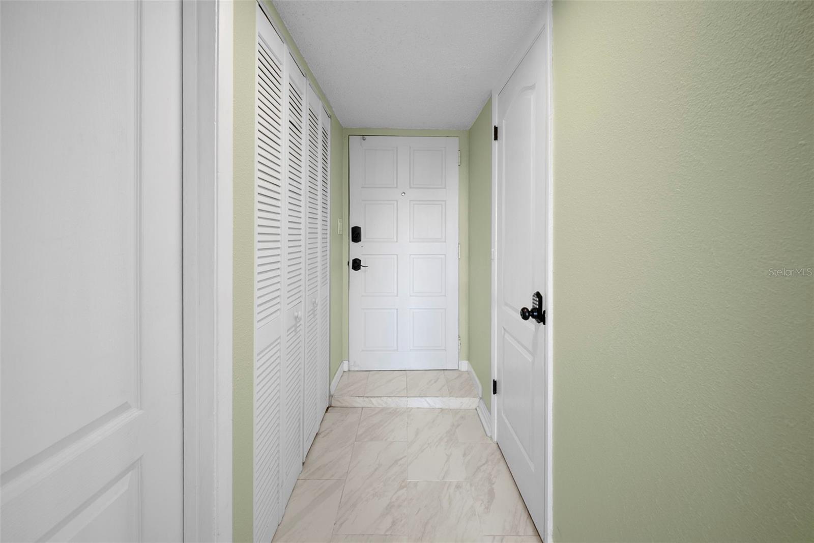 Image 6 of 32 For 408 Tarpon Pt Point