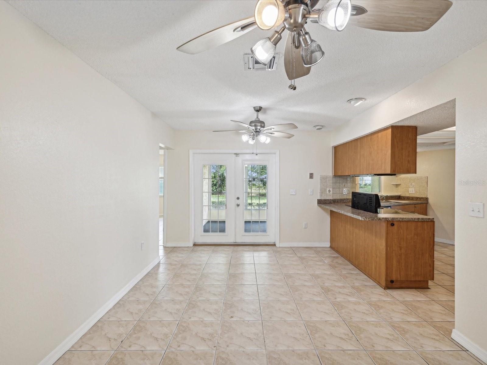 Image 14 of 35 For 5407 Ashland Drive