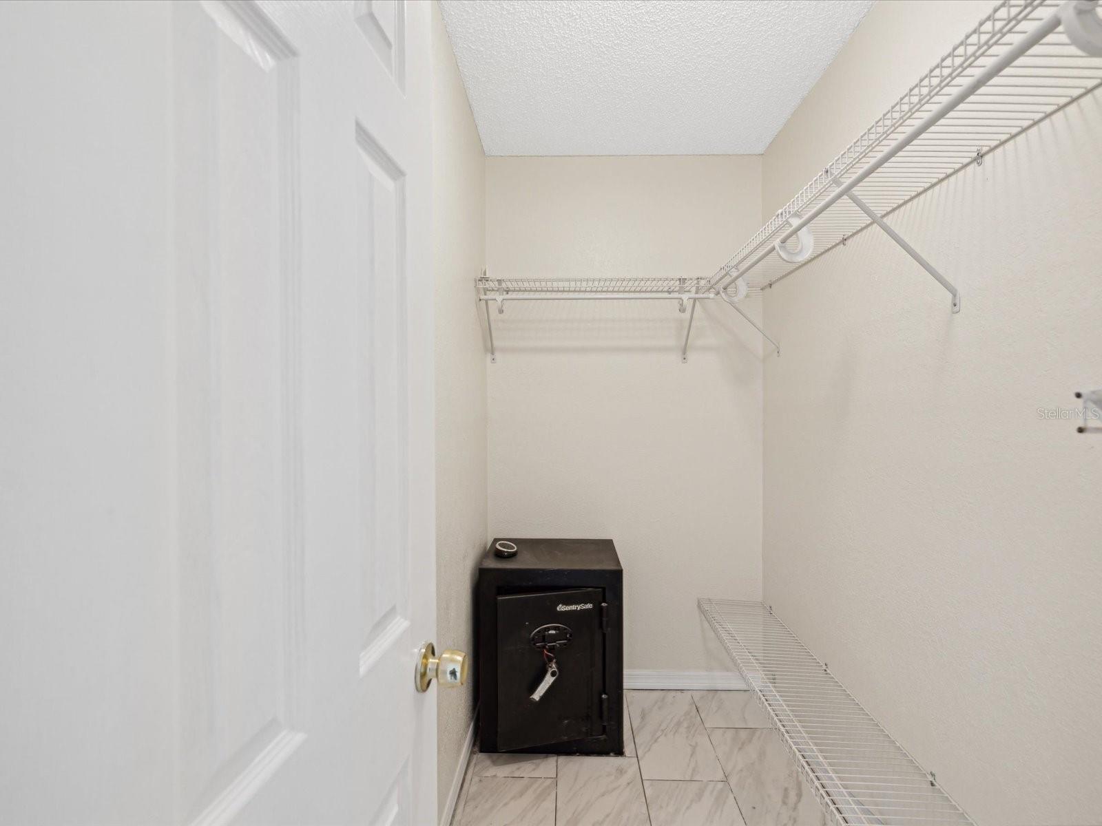 Image 21 of 35 For 5407 Ashland Drive