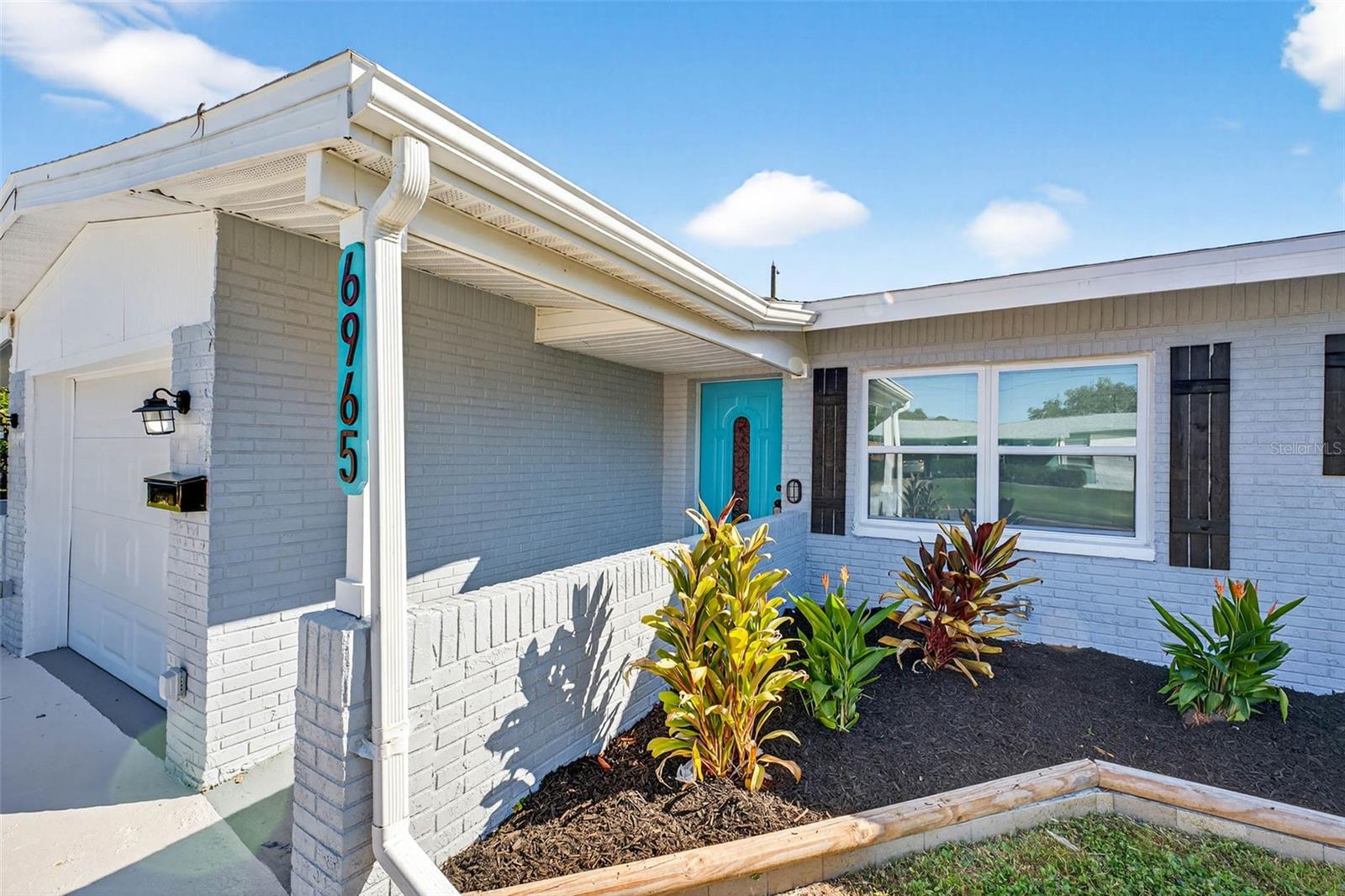 Image 2 of 17 For 6965 21st Street N