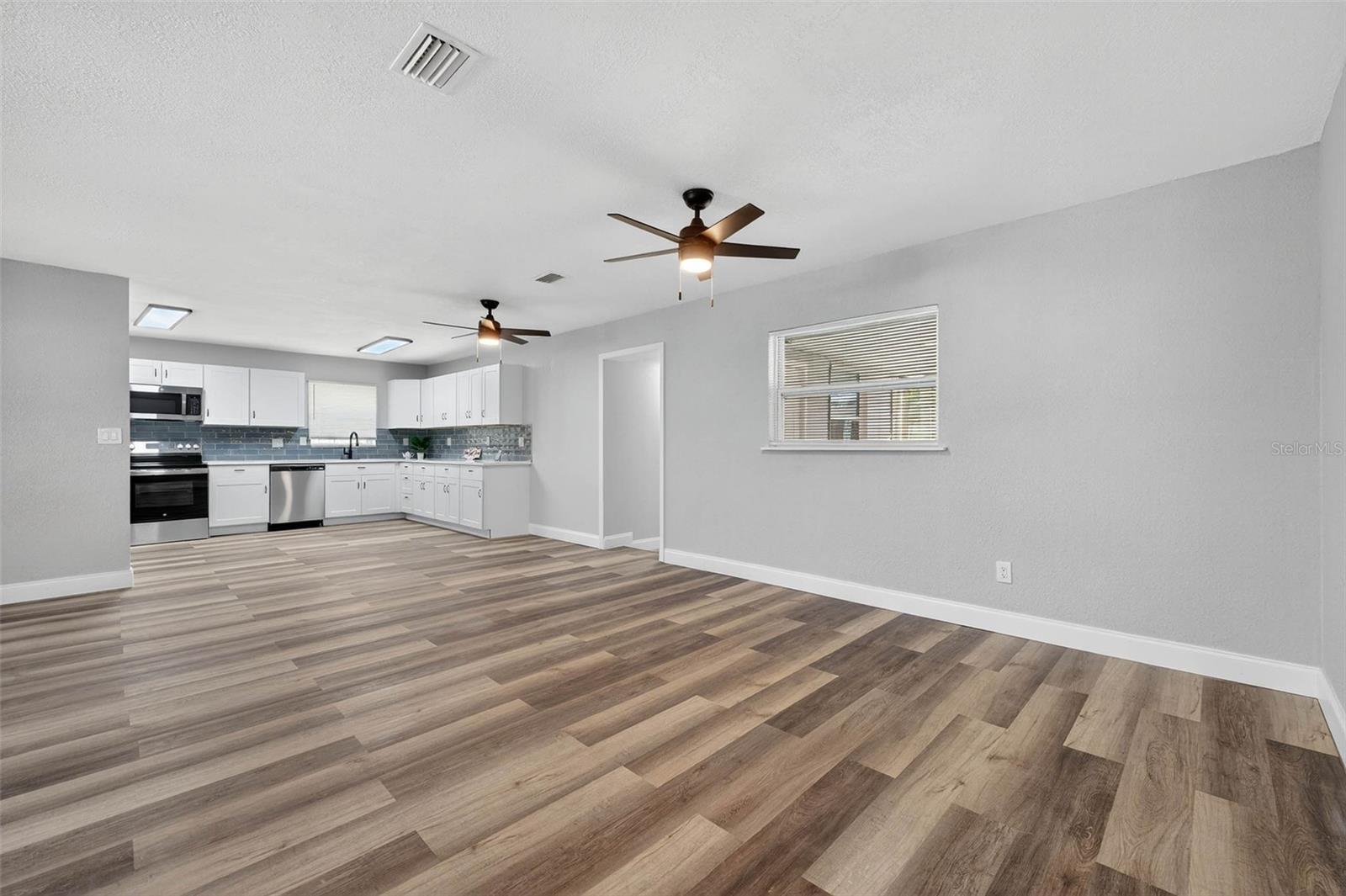 Image 7 of 17 For 6965 21st Street N