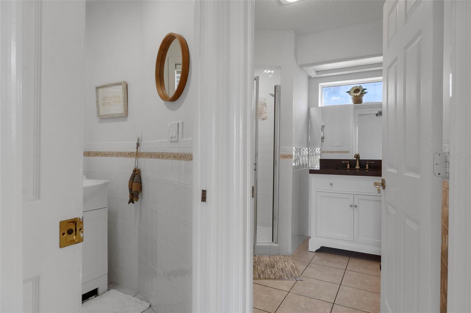 Listing photo id 21 for 5272 Tropical Point