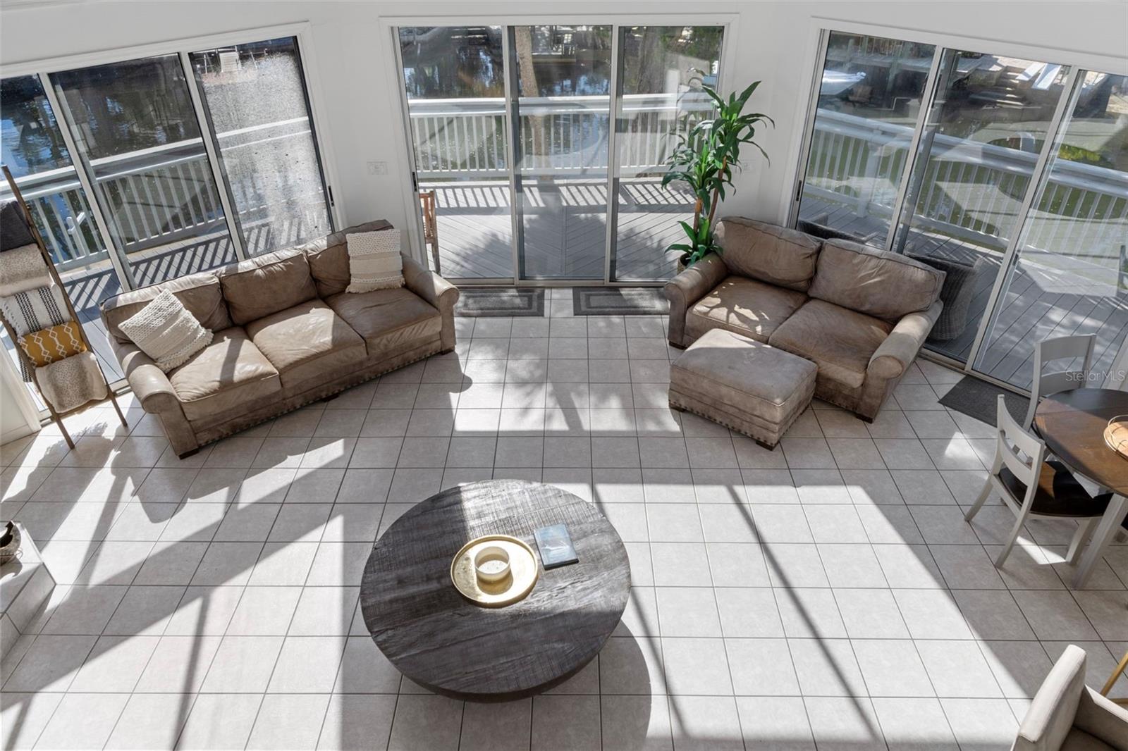 Listing photo id 26 for 5272 Tropical Point