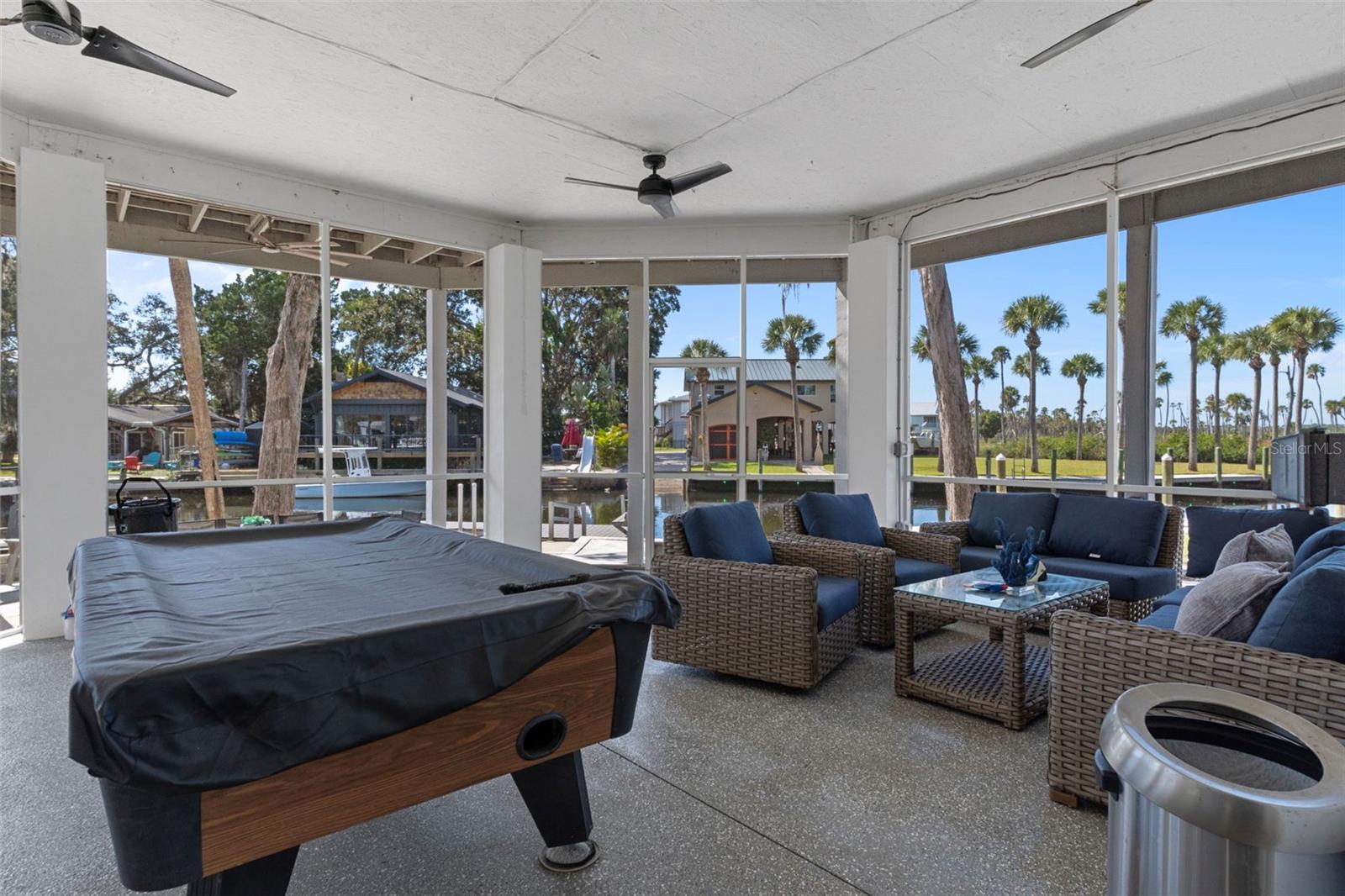 Listing photo id 34 for 5272 Tropical Point