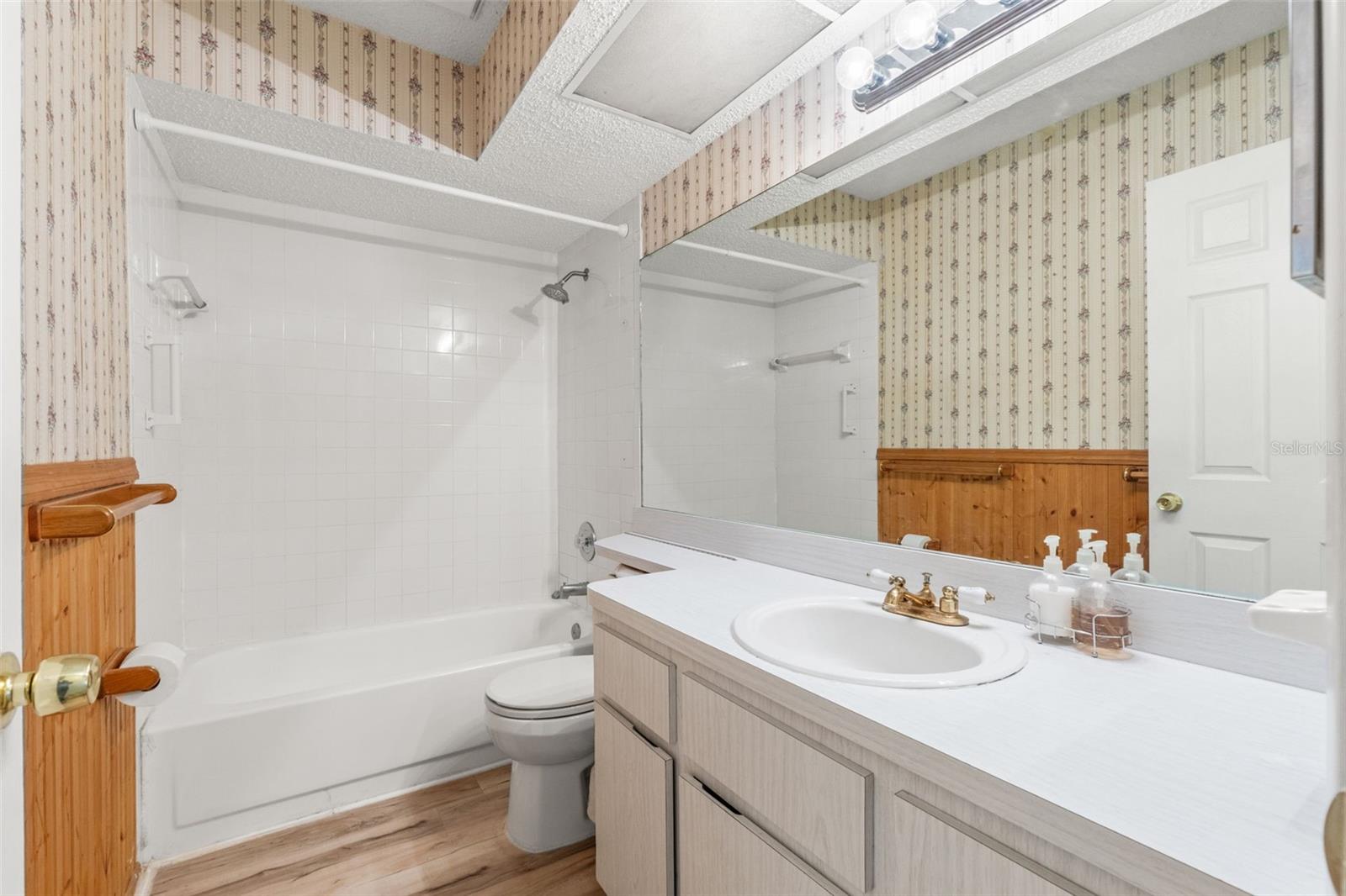 Image 33 of 45 For 7803 Riverdale Drive