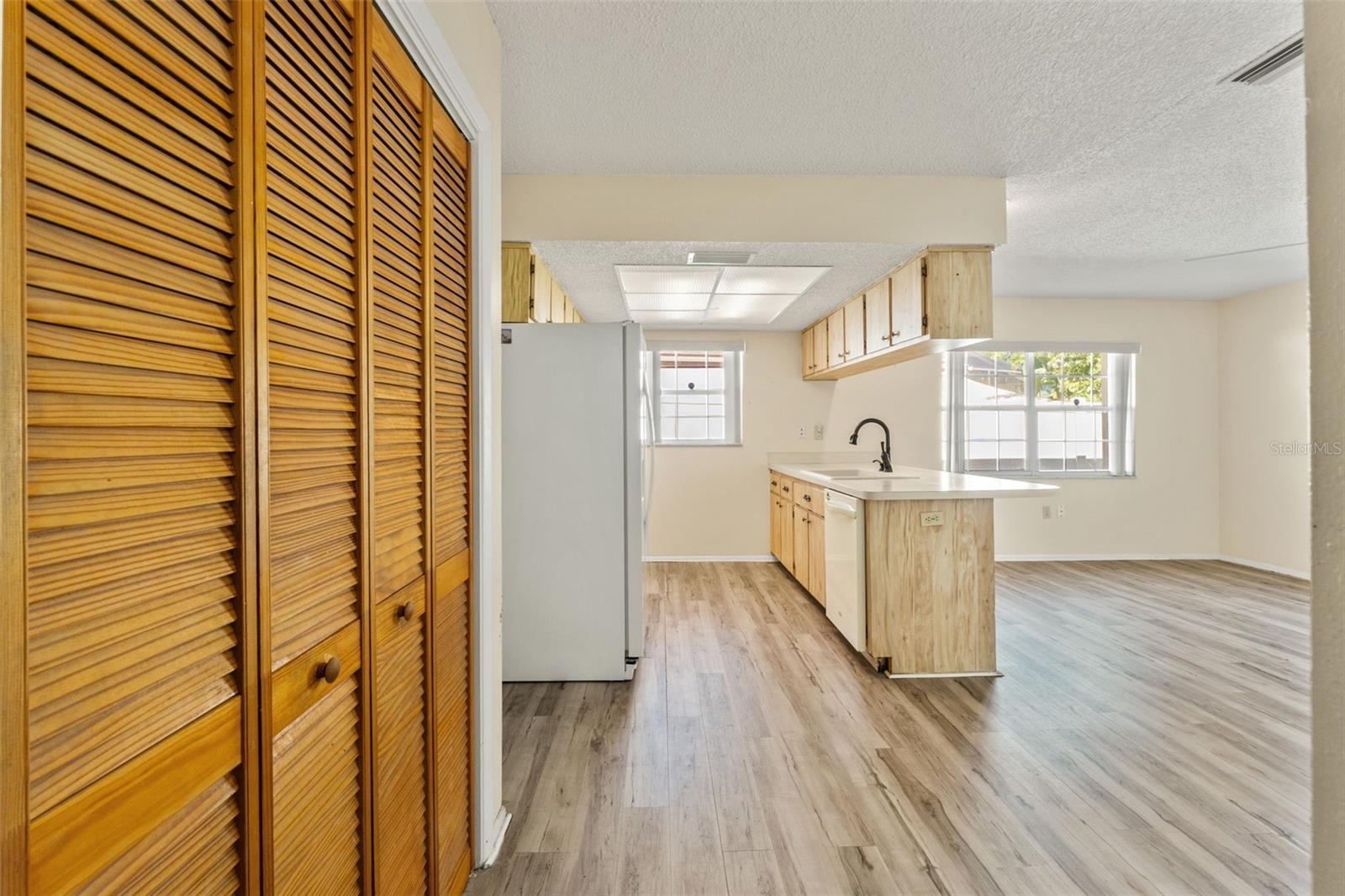 Image 8 of 45 For 7803 Riverdale Drive