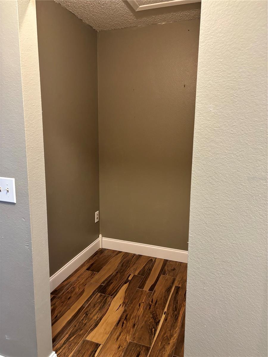 Image 18 of 31 For 7814 Flintlock Drive