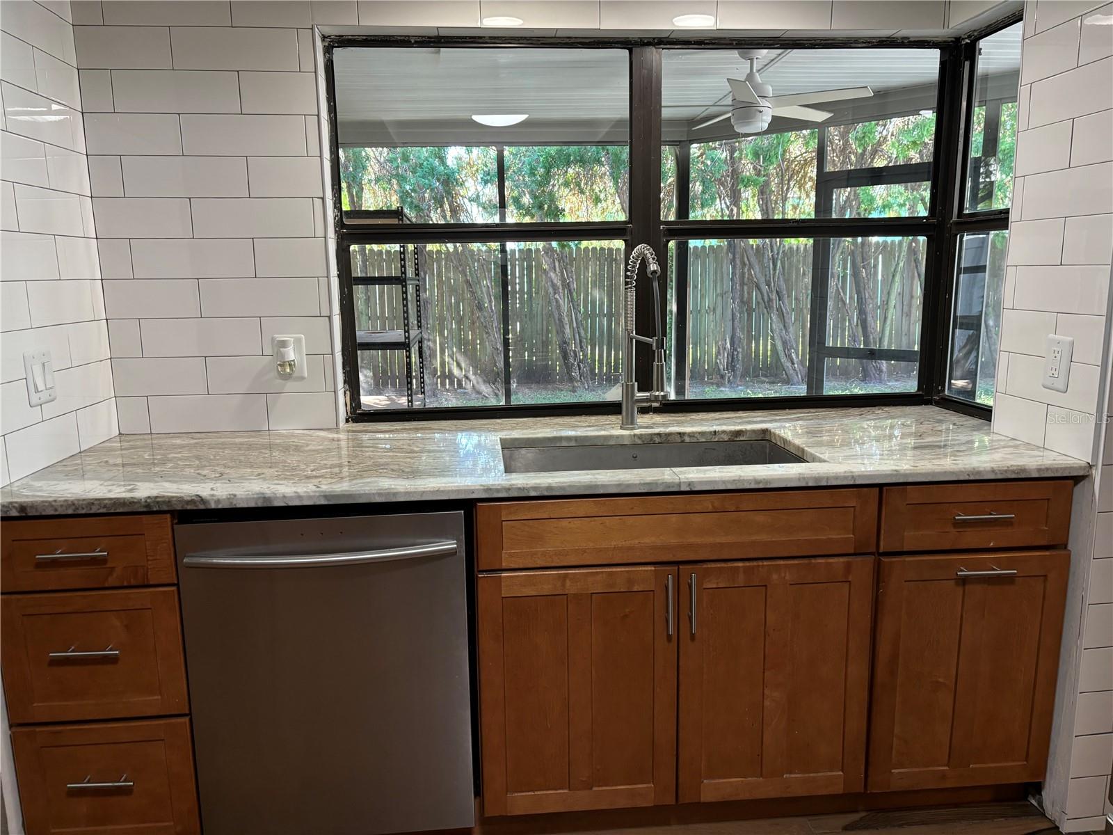 Image 7 of 31 For 7814 Flintlock Drive