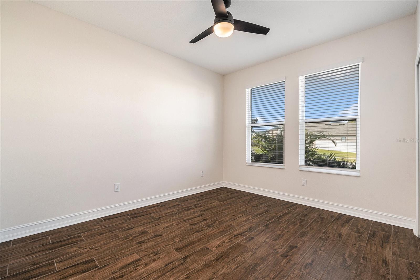 Image 19 of 38 For 21565 Violet Periwinkle Drive