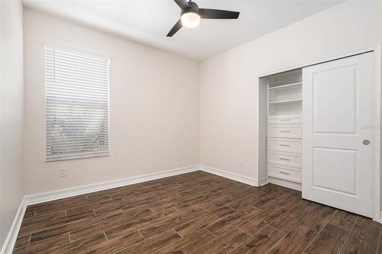 Image 22 of 38 For 21565 Violet Periwinkle Drive