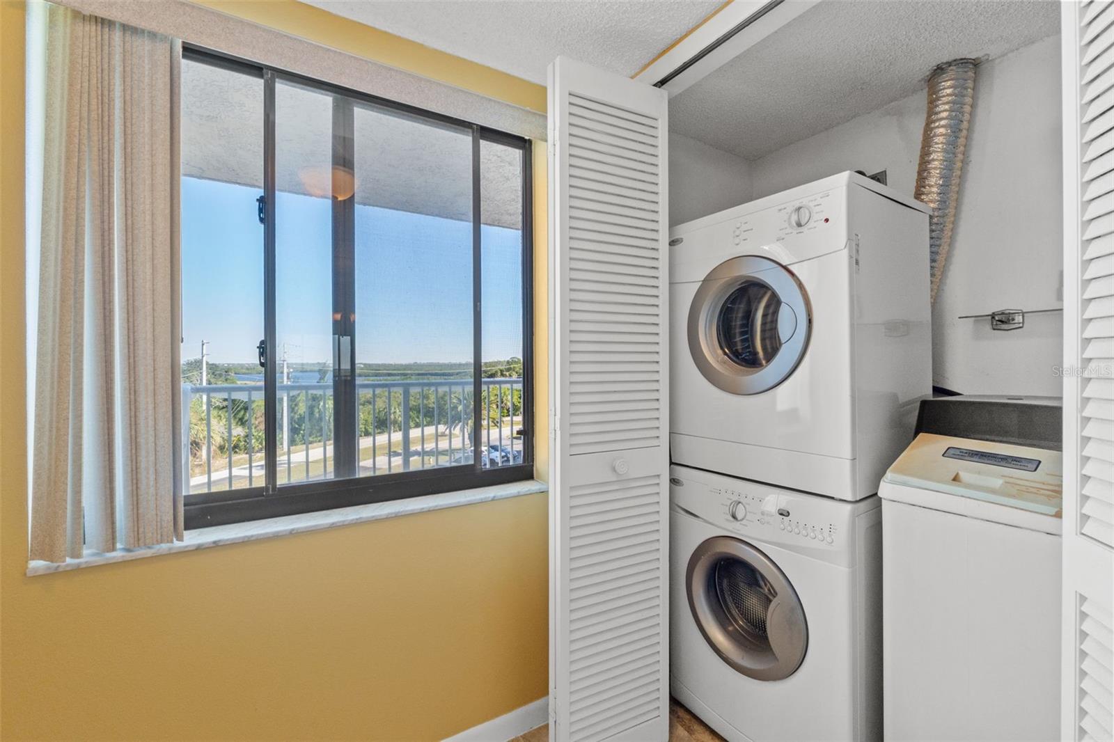 Image 14 of 54 For 4550 Bay Boulevard 1233