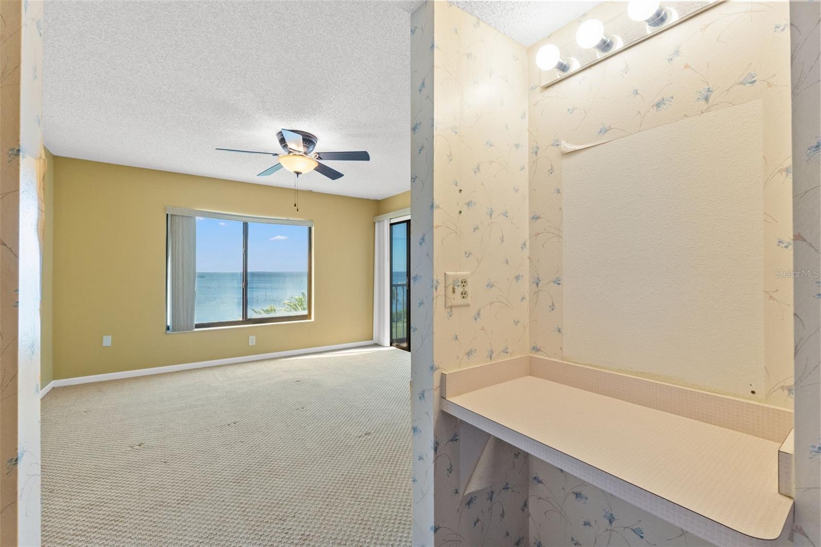 Image 18 of 54 For 4550 Bay Boulevard 1233