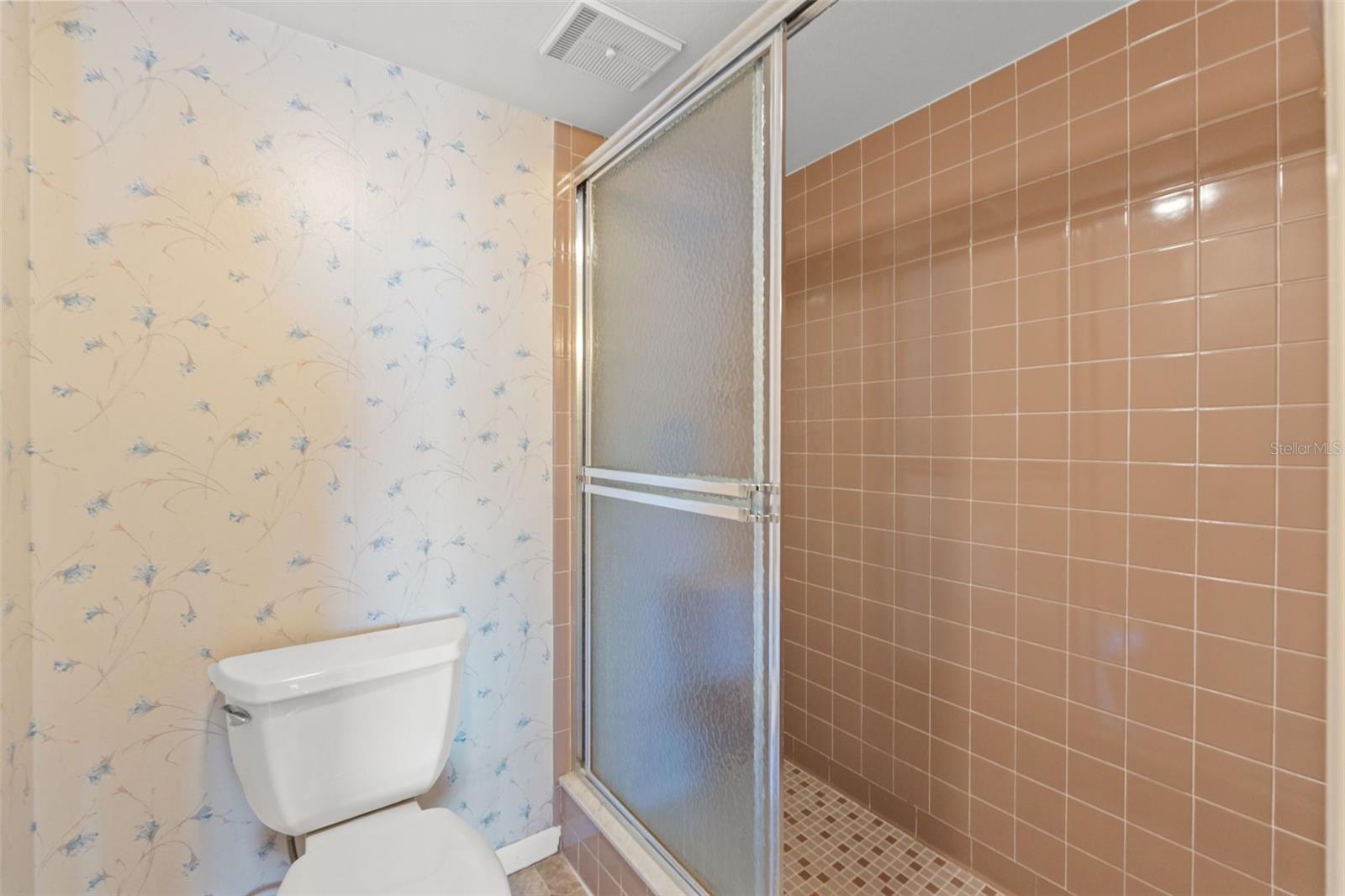 Image 22 of 54 For 4550 Bay Boulevard 1233