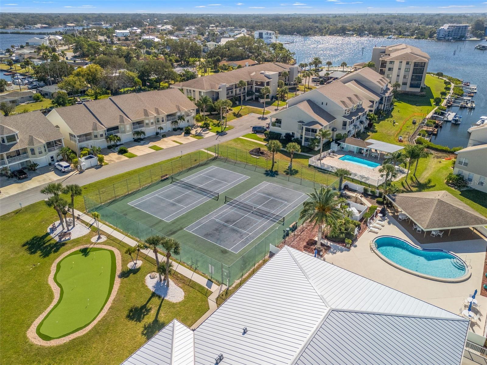 Image 32 of 54 For 4550 Bay Boulevard 1233